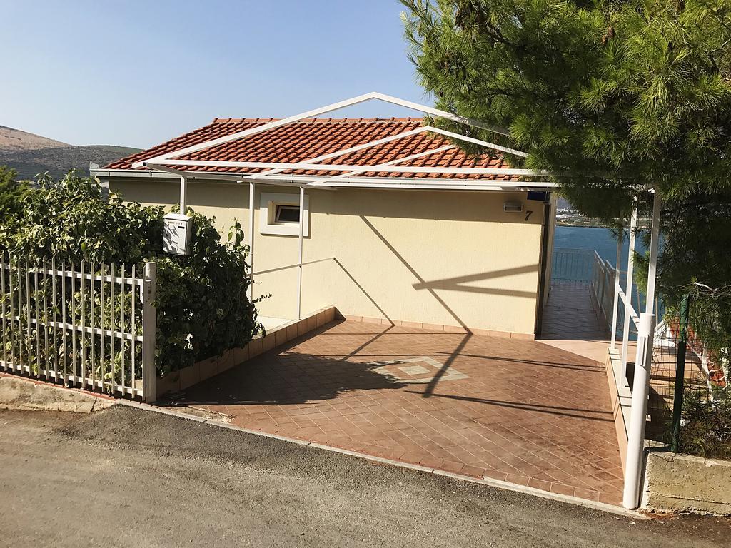 Antonio Apartments Trogir Exterior foto